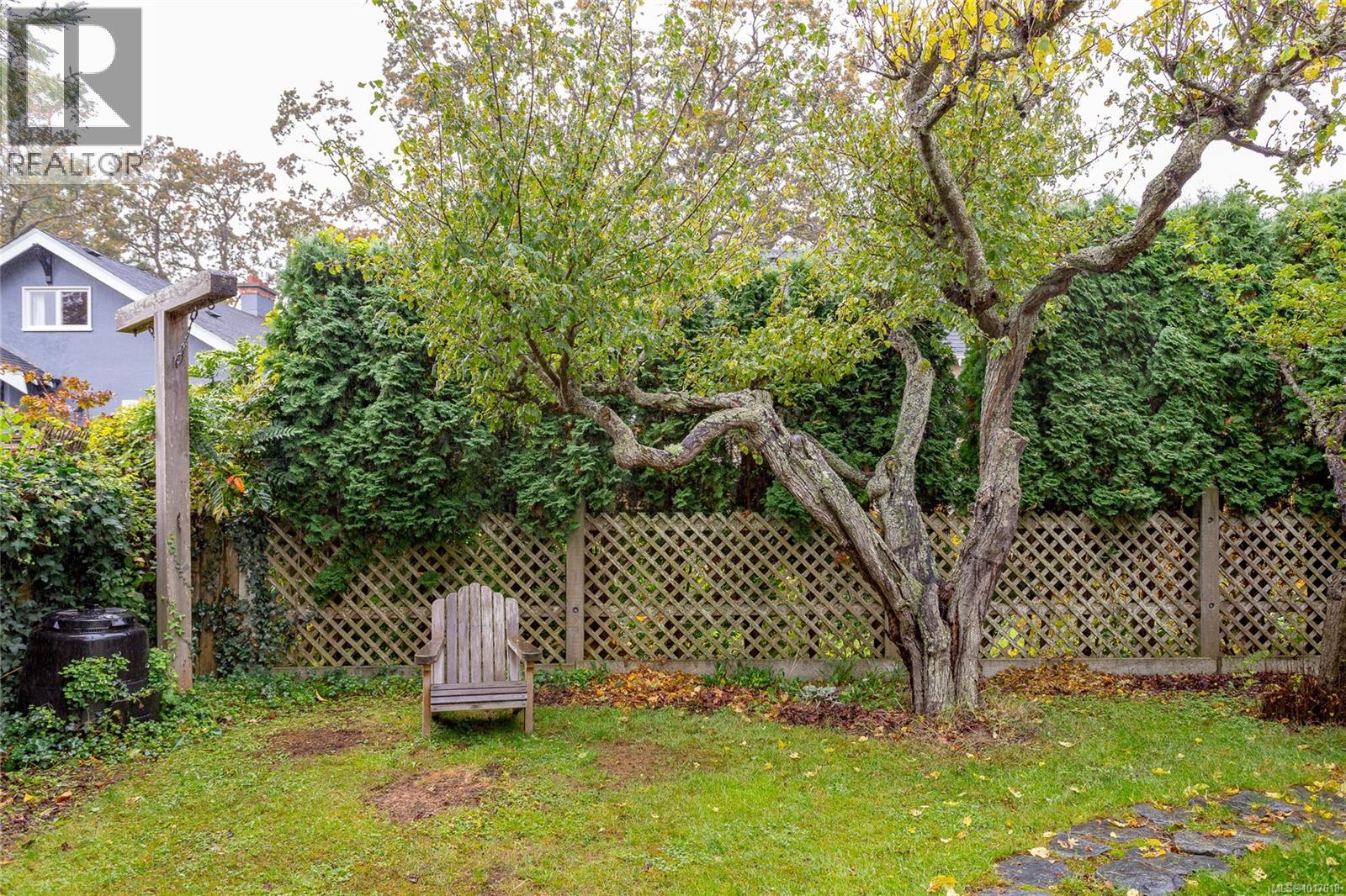 2051 Granite Street, Oak Bay
