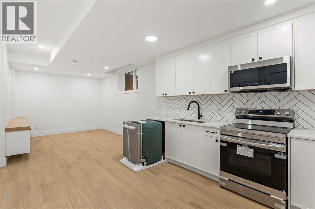 Single Family House for Sale in   Avenue NW Capitol Hill Calgary 