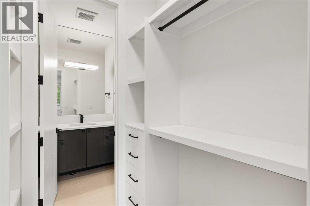 Single Family House for Sale in   Avenue NW Capitol Hill Calgary 