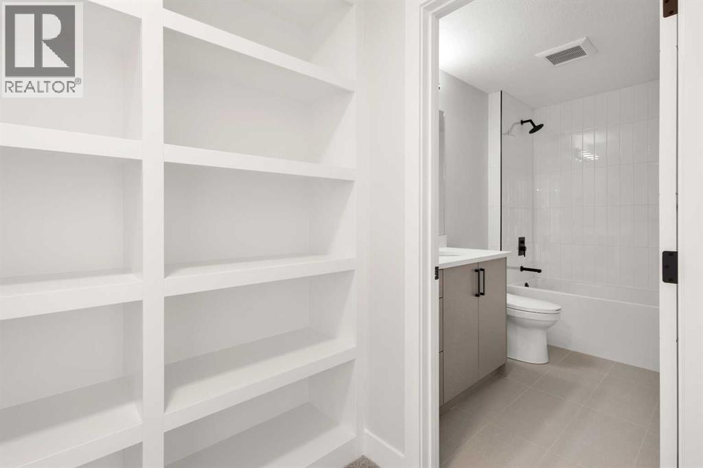 Single Family House for Sale in   Avenue NW Capitol Hill Calgary 