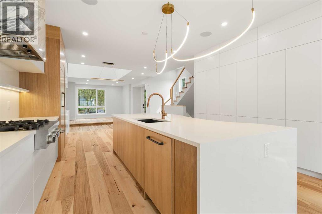 Single Family House for Sale in   Avenue NW Capitol Hill Calgary 