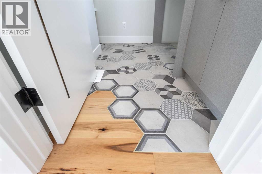 Single Family House for Sale in   Avenue NW Capitol Hill Calgary 