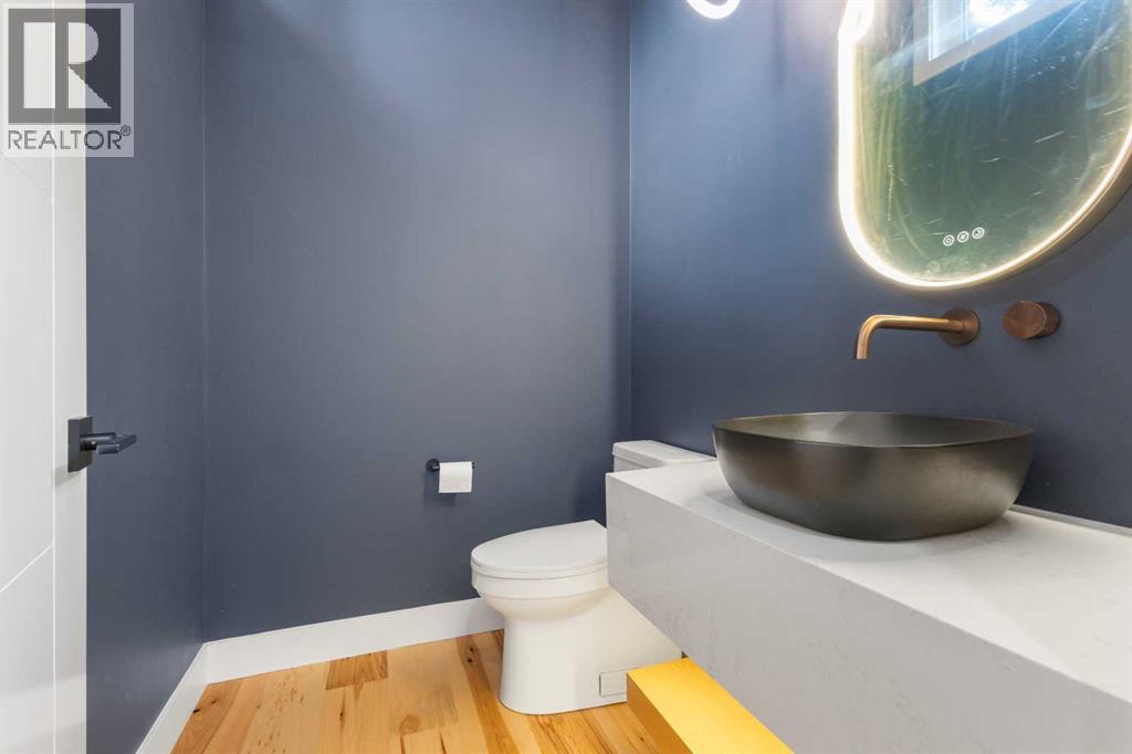 Single Family House for Sale in   Avenue NW Capitol Hill Calgary 