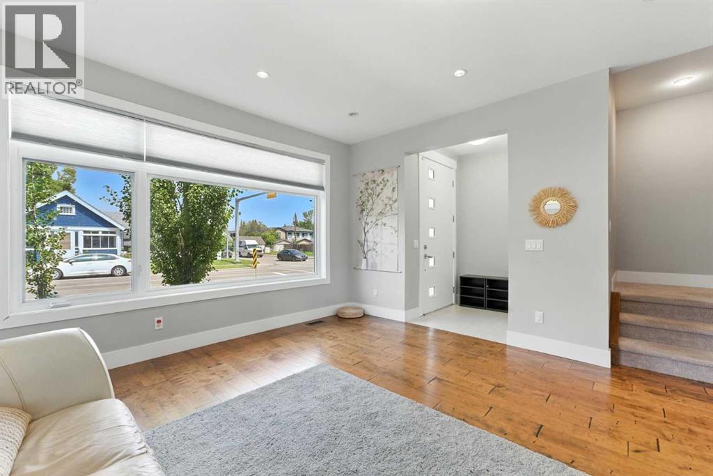 Single Family House for Sale in   Avenue NW Mount Pleasant Calgary 