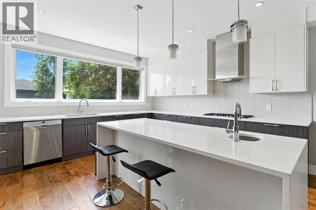 Single Family House for Sale in   Avenue NW Mount Pleasant Calgary 