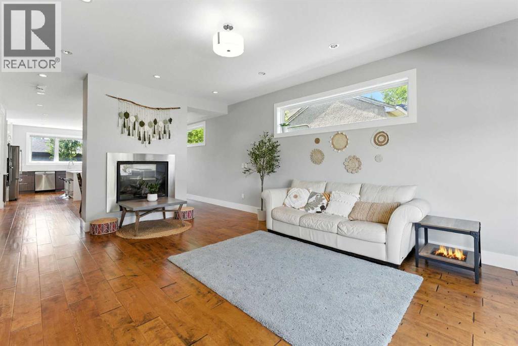 Single Family House for Sale in   Avenue NW Mount Pleasant Calgary 