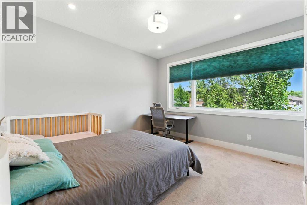 Single Family House for Sale in   Avenue NW Mount Pleasant Calgary 