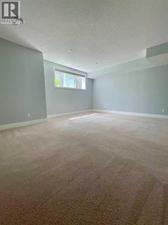 Single Family House for Sale in   Avenue NW Mount Pleasant Calgary 