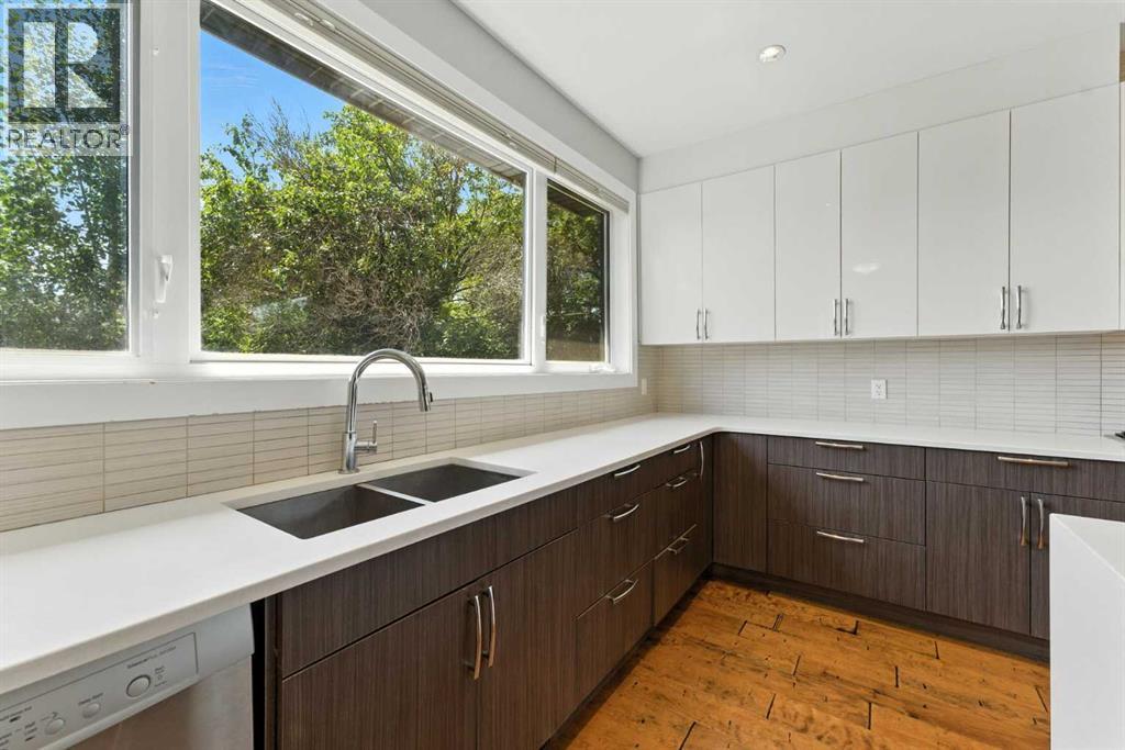 Single Family House for Sale in   Avenue NW Mount Pleasant Calgary 