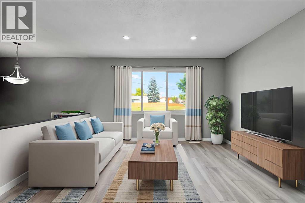 Single Family House Bi-level for Sale in  Pensville Close SE Penbrooke Meadows Calgary 