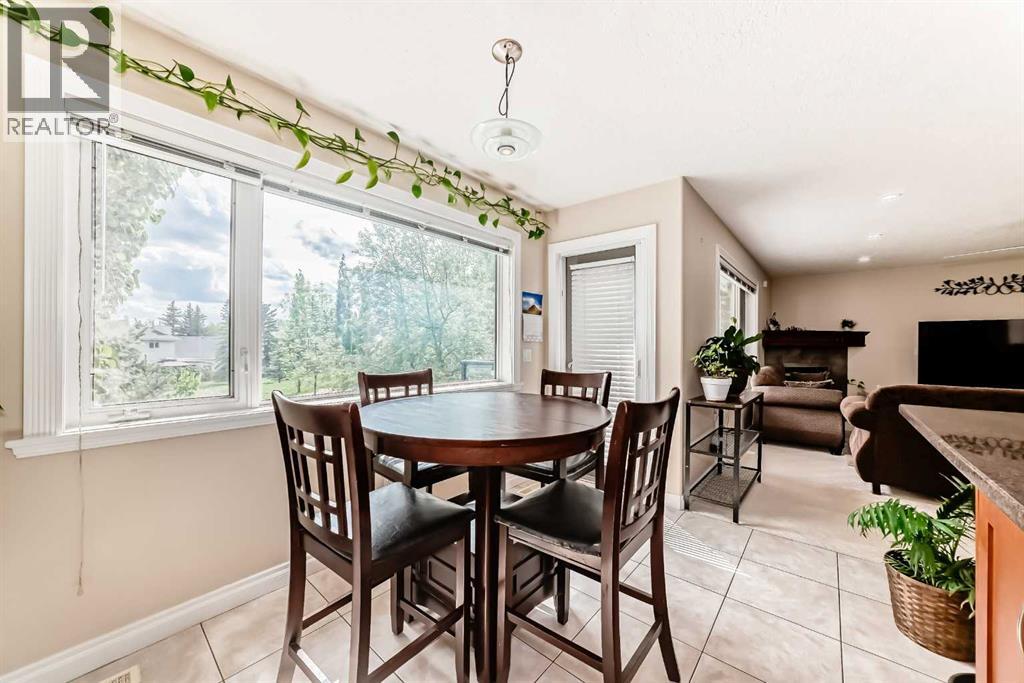 Single Family House for Sale in  Scenic View Close NW Scenic Acres Calgary 