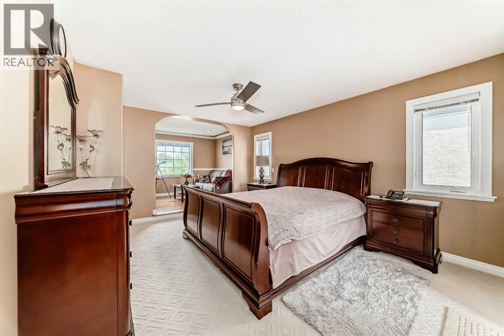 Single Family House for Sale in  Scenic View Close NW Scenic Acres Calgary 