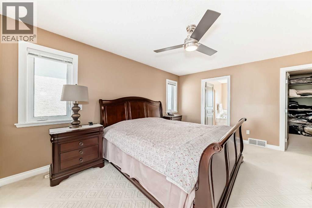 Single Family House for Sale in  Scenic View Close NW Scenic Acres Calgary 