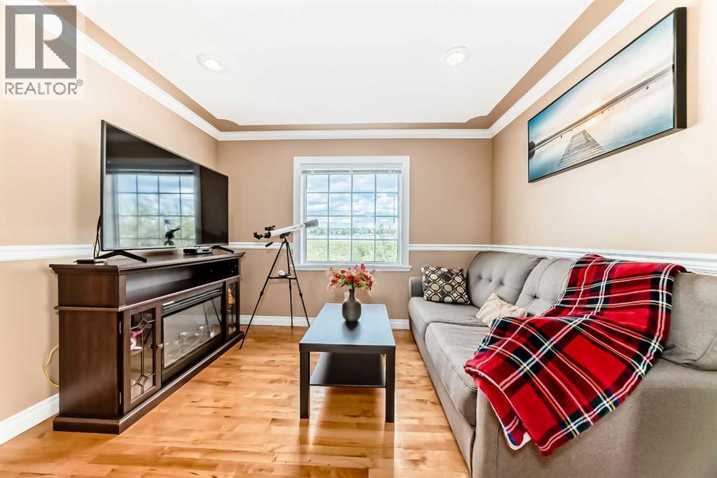 Single Family House for Sale in  Scenic View Close NW Scenic Acres Calgary 