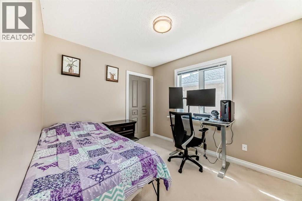 Single Family House for Sale in  Scenic View Close NW Scenic Acres Calgary 