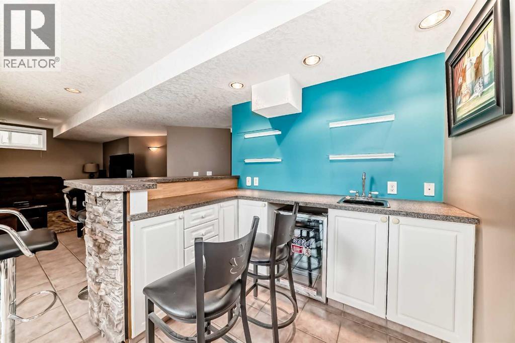 Single Family House for Sale in  Scenic View Close NW Scenic Acres Calgary 