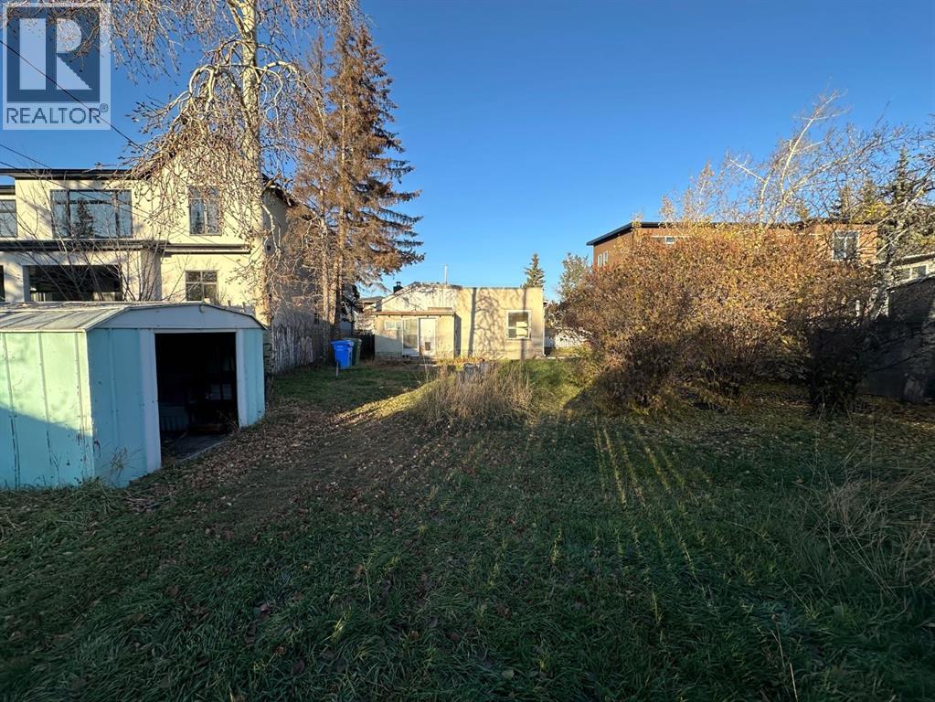 Single Family House Bungalow for Sale in  Bow Crescent NW Bowness Calgary 