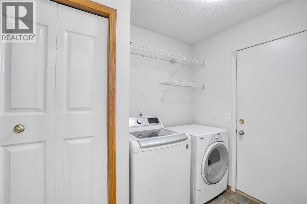 Single Family House for Sale in  Edgevalley Close NW Edgemont Calgary 