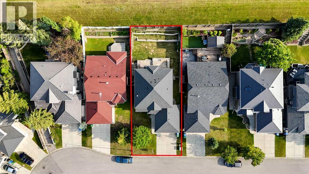 Single Family House for Sale in  Edgevalley Close NW Edgemont Calgary 