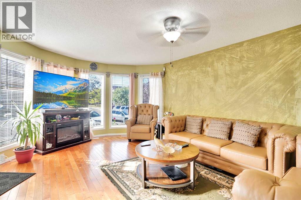 Single Family House for Sale in  Taralea Gardens NE Taradale Calgary 