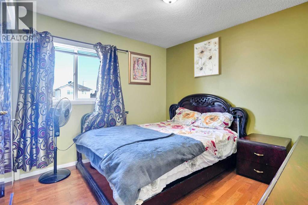 Single Family House for Sale in  Taralea Gardens NE Taradale Calgary 