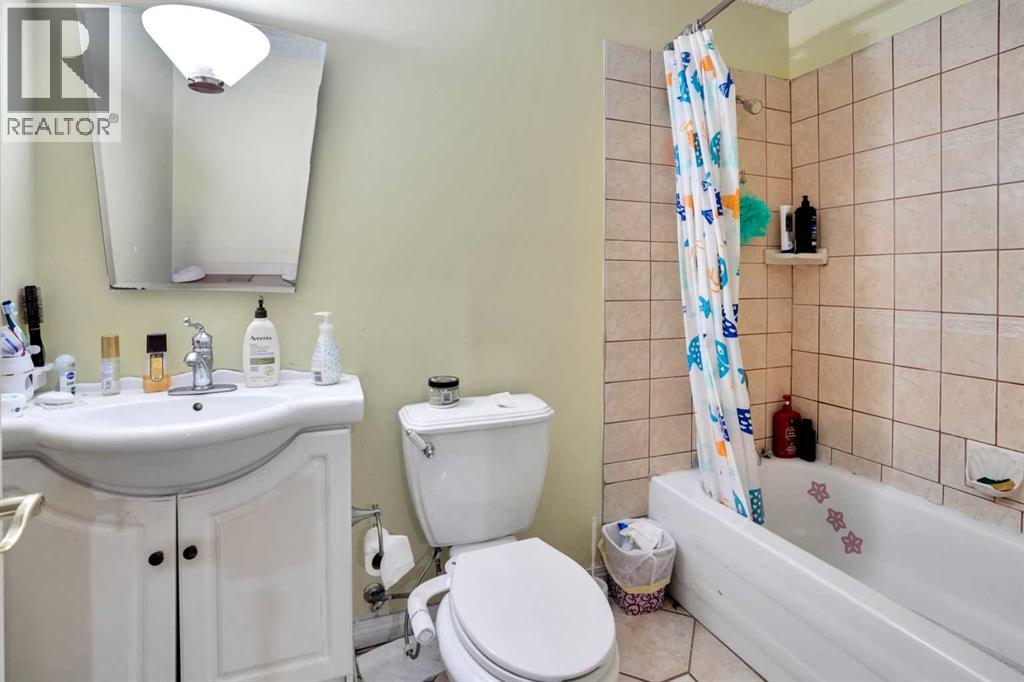 Single Family House for Sale in  Taralea Gardens NE Taradale Calgary 