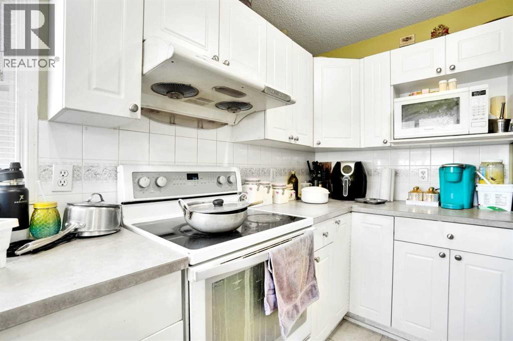 Single Family House for Sale in  Taralea Gardens NE Taradale Calgary 