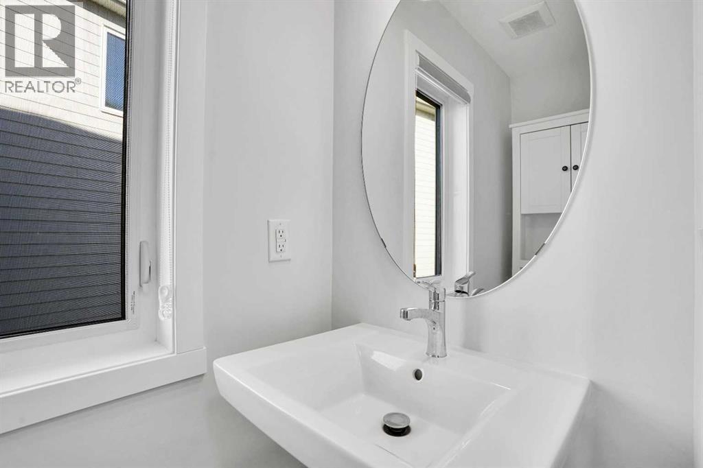 Single Family House for Sale in  Yorkville Boulevard SW Yorkville Calgary 