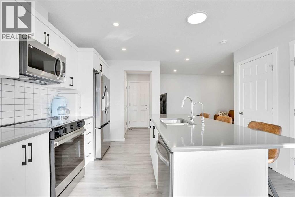 Single Family House for Sale in  Yorkville Boulevard SW Yorkville Calgary 