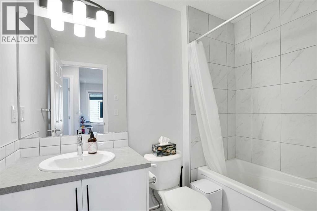 Single Family House for Sale in  Yorkville Boulevard SW Yorkville Calgary 