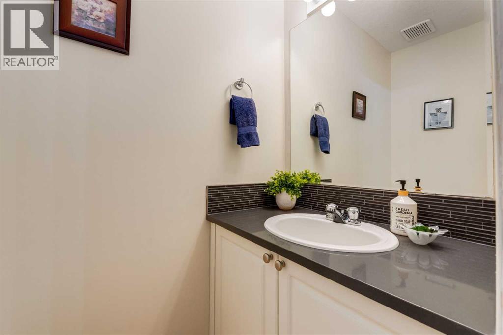 Single Family House for Sale in   Avenue SW South Calgary Calgary 