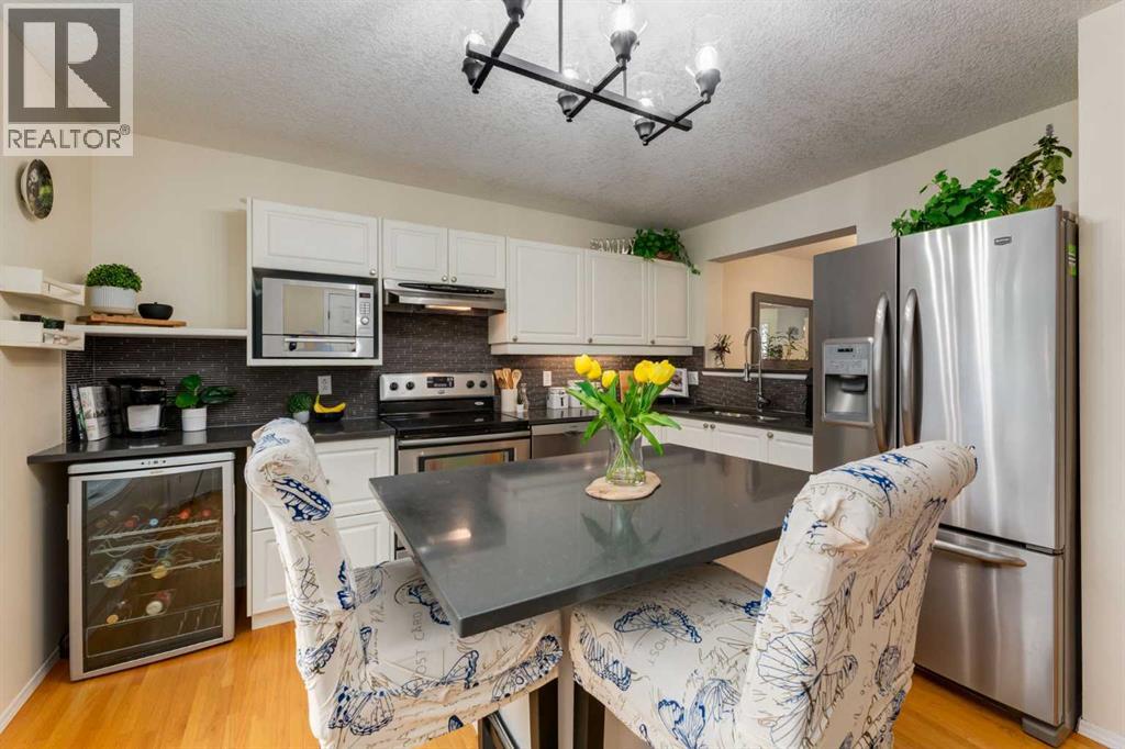 Single Family House for Sale in   Avenue SW South Calgary Calgary 