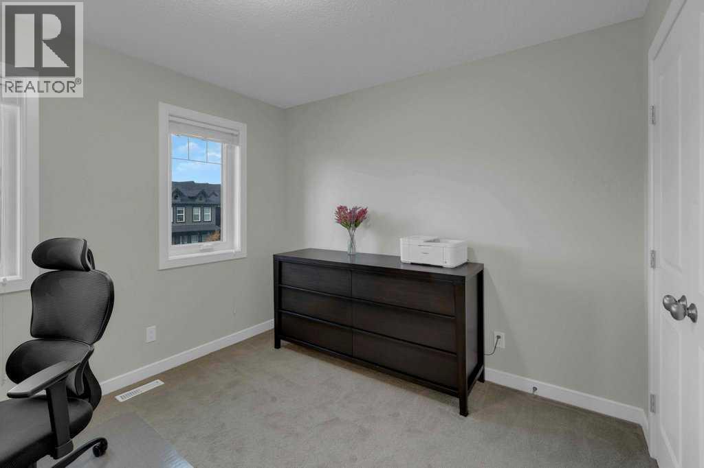 Single Family House for Sale in  Evanscrest Terrace NW Evanston Calgary 