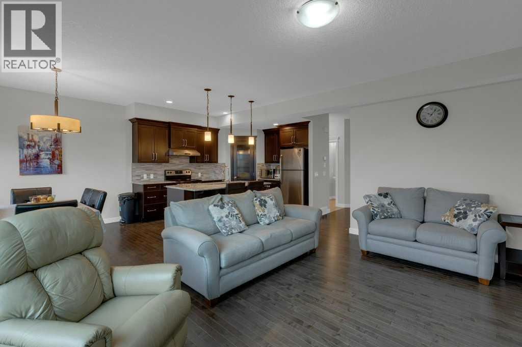 Single Family House for Sale in  Evanscrest Terrace NW Evanston Calgary 