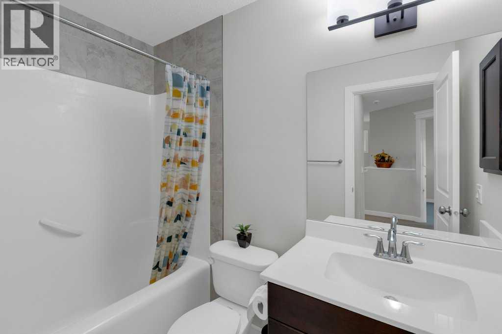 Single Family House for Sale in  Evanscrest Terrace NW Evanston Calgary 