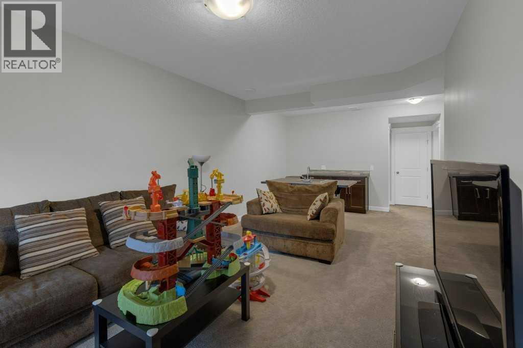 Single Family House for Sale in  Evanscrest Terrace NW Evanston Calgary 