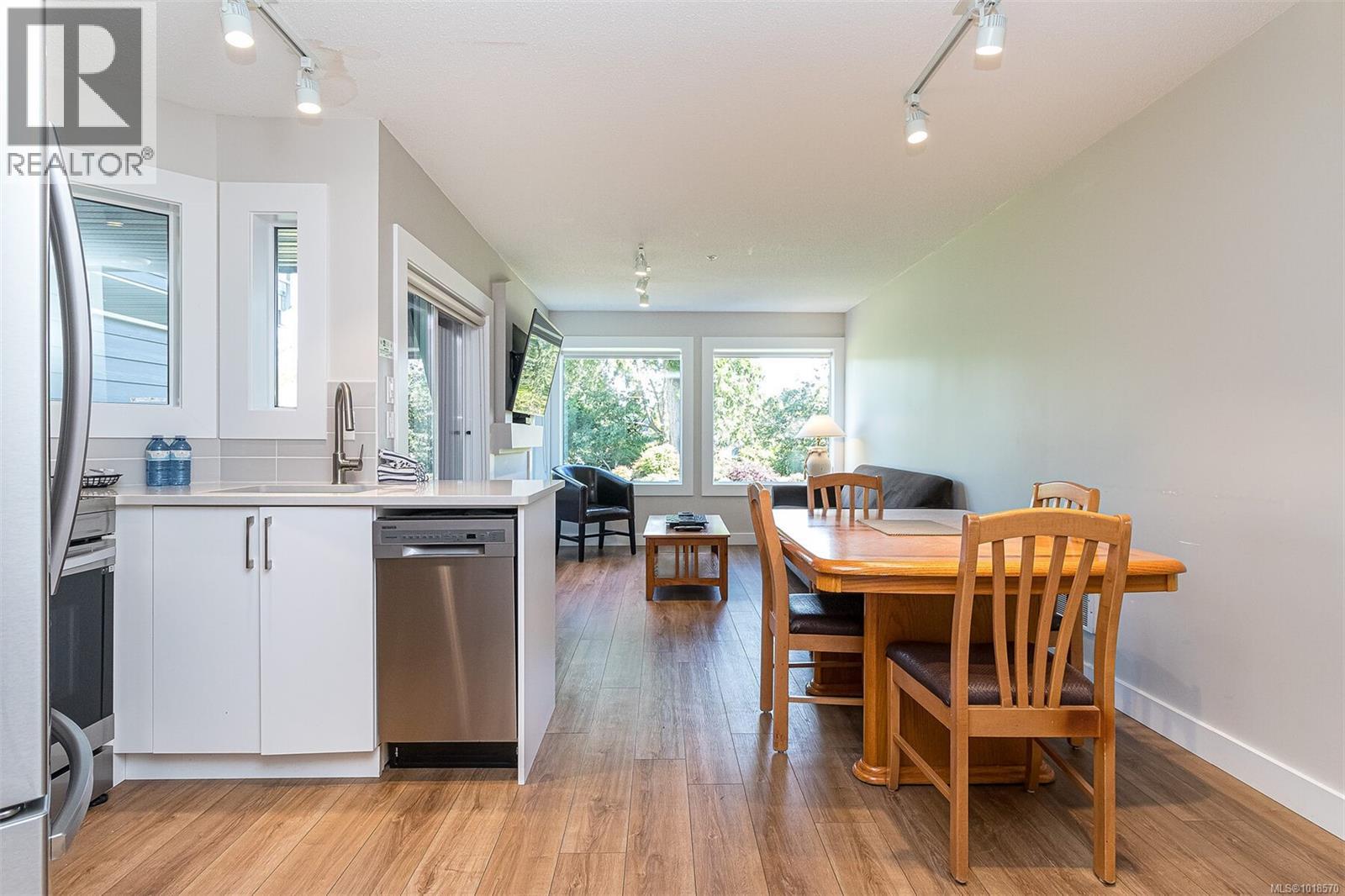 717 1600 Stroulger Rd, Nanoose Bay