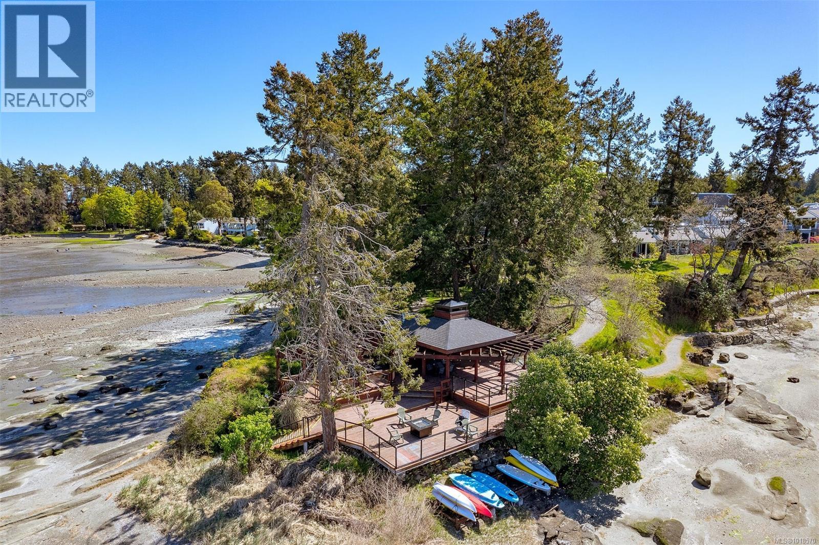 717 1600 Stroulger Rd, Nanoose Bay