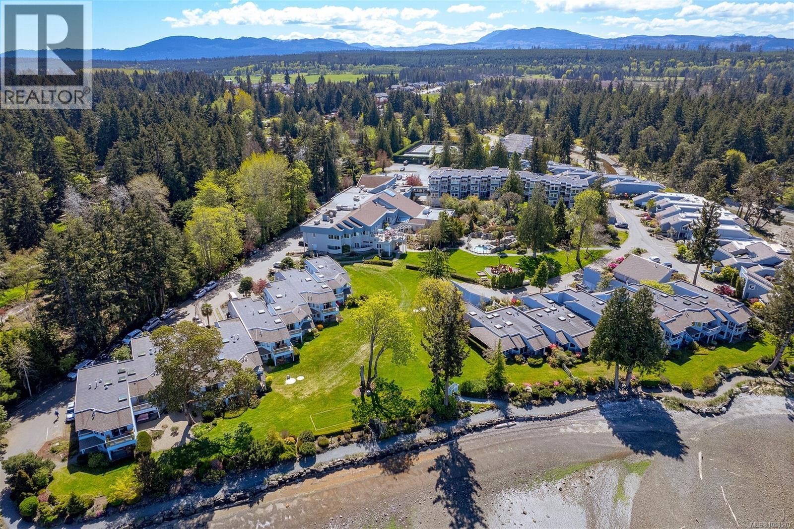 717 1600 Stroulger Rd, Nanoose Bay