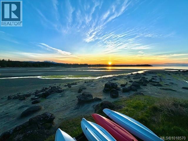 717 1600 Stroulger Rd, Nanoose Bay