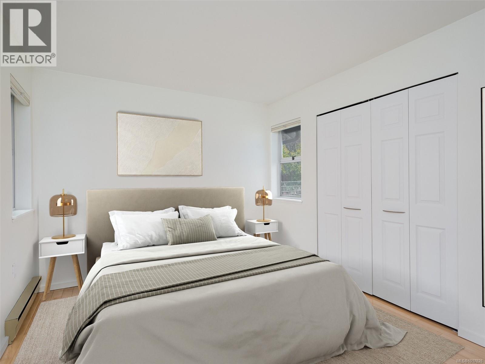 8 2070 Amelia Avenue, Sidney