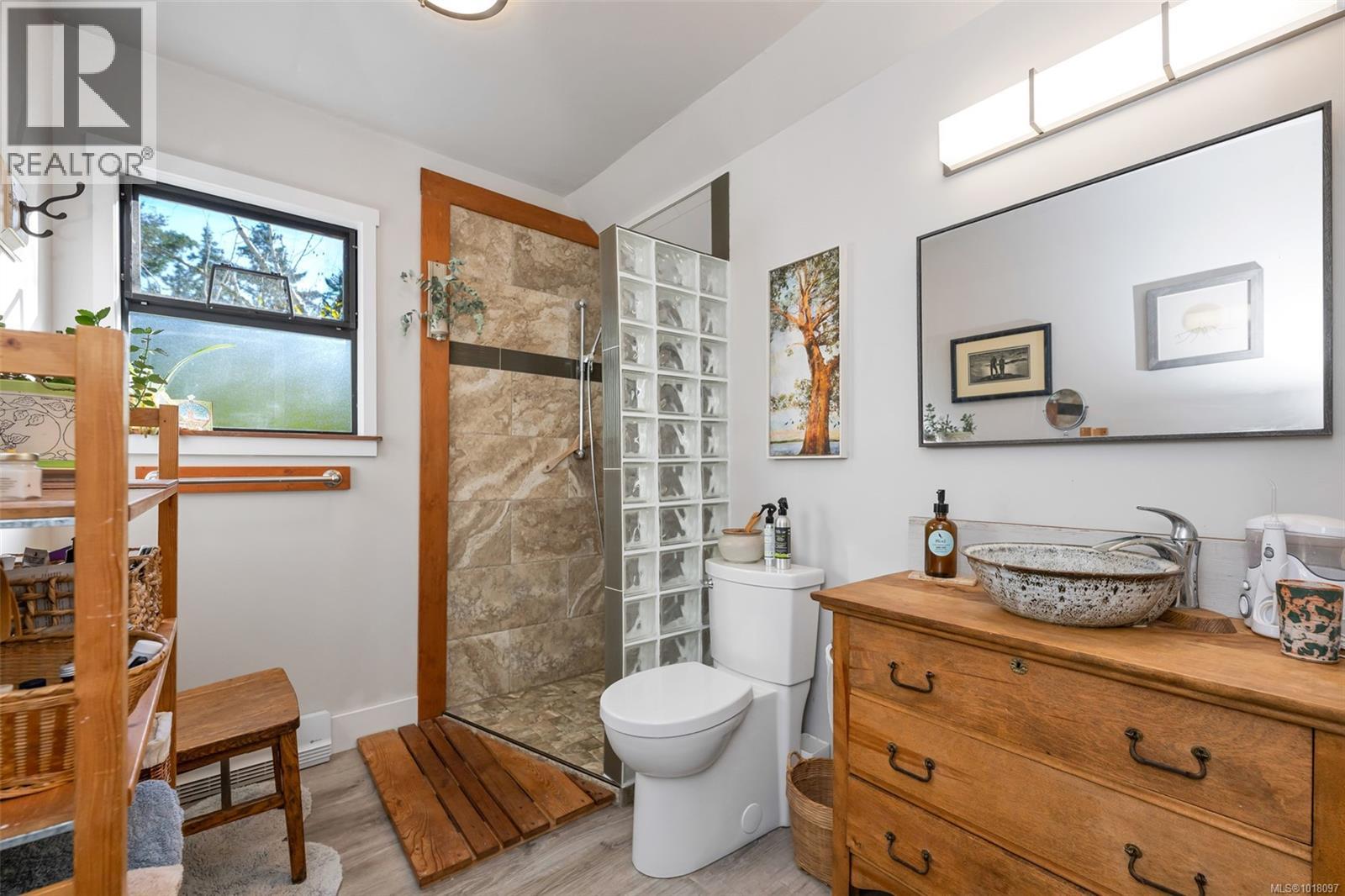 277 MALIVIEW DR - 16