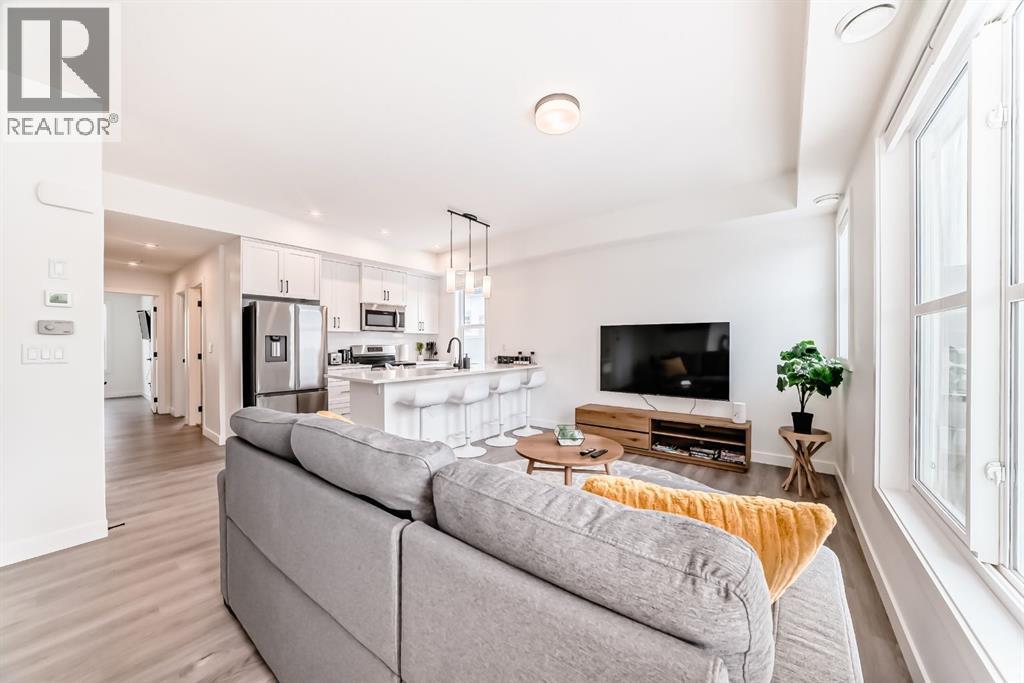 Single Family House for Sale in    Street SW Springbank Hill Calgary 