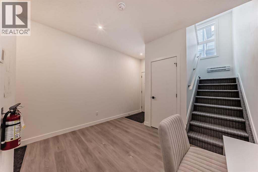 Single Family House for Sale in    Street SW Springbank Hill Calgary 