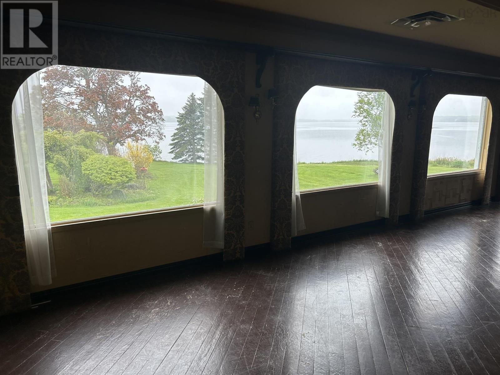 Property 12 of 35 of 2656 HIGHWAY 376