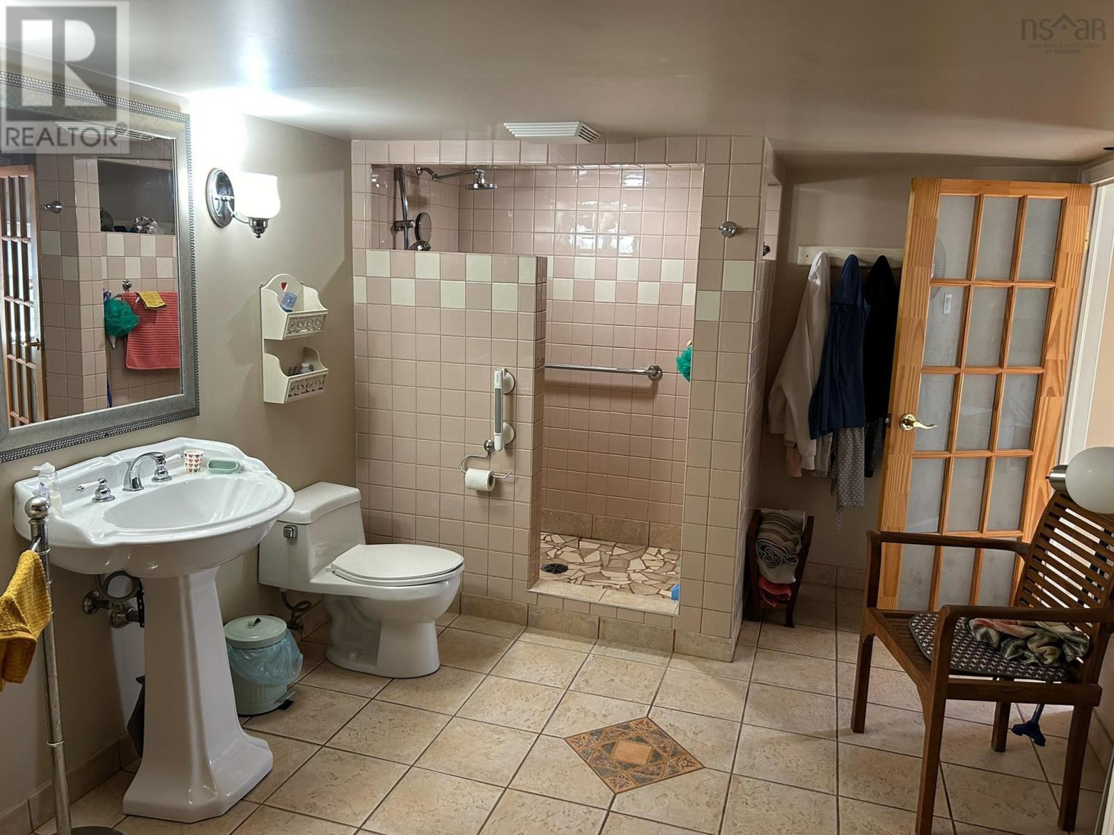 Property 27 of 35 of 2656 HIGHWAY 376