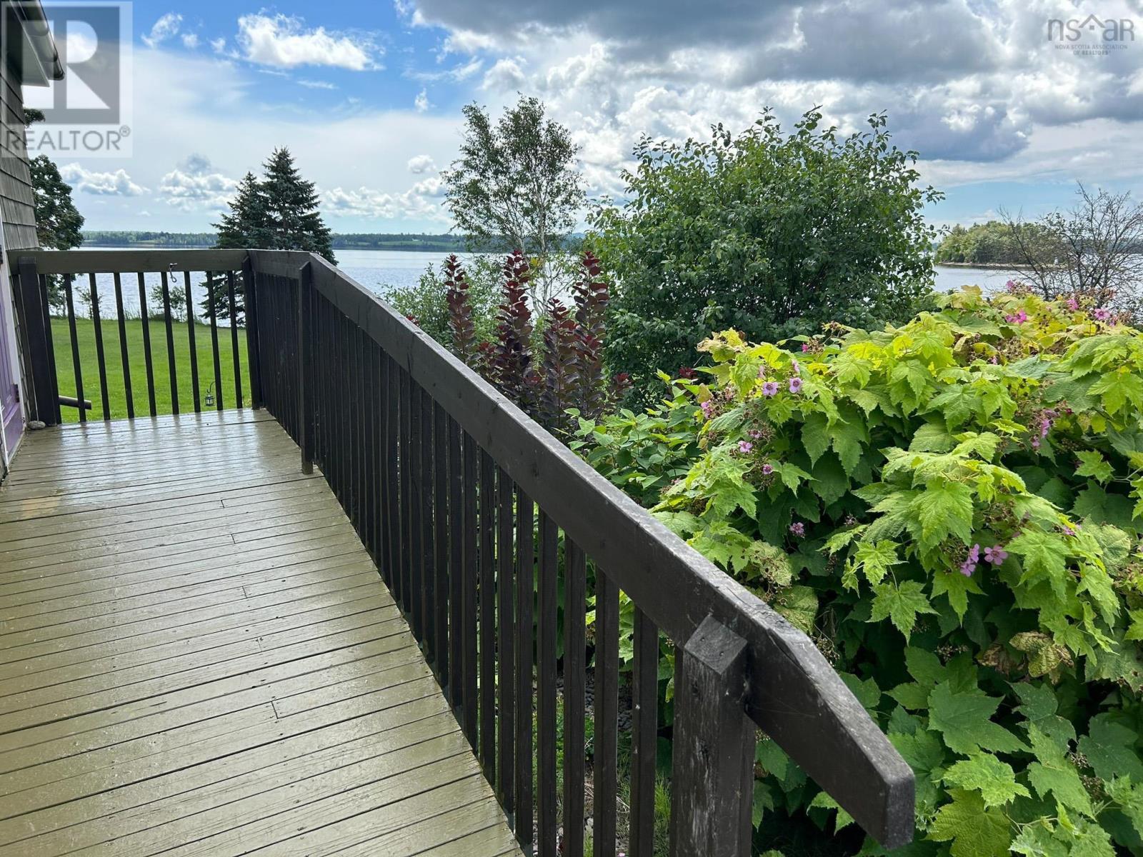 Property 5 of 35 of 2656 HIGHWAY 376