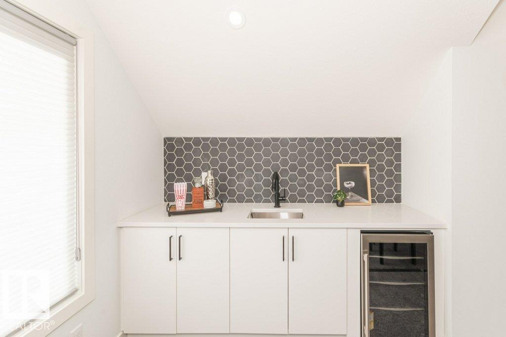 11441 74 AV NW, Edmonton