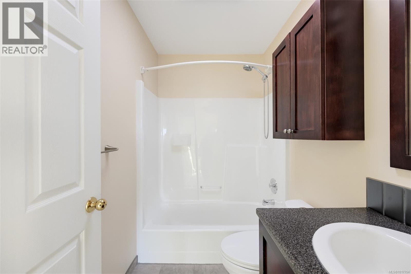 #302 1007 CALEDONIA AVE - 31