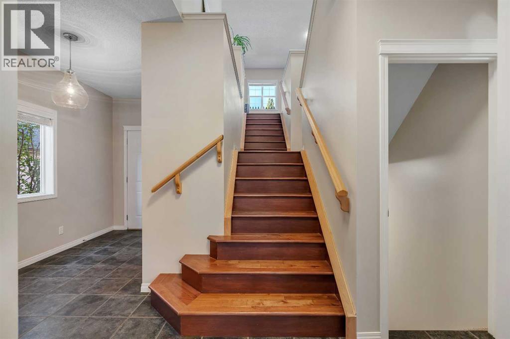 Single Family House for Sale in  Arbour Vista Close NW Arbour Lake Calgary 